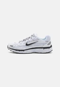 P 6000 UNISEX - Baskets basses - white/black/metallic silver