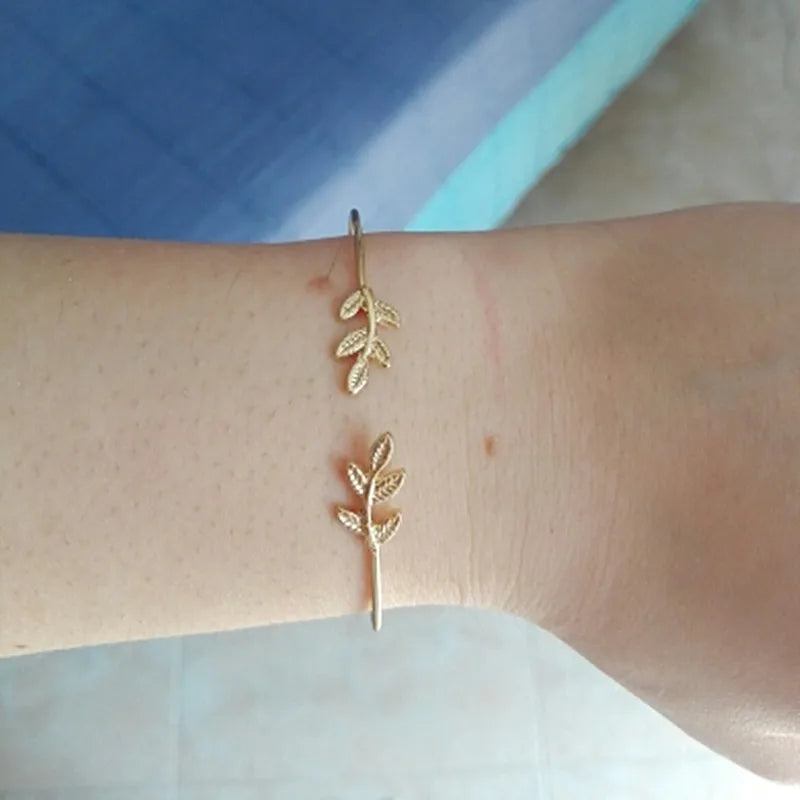 New Leaf Cuff Bracelets for Women Punk Personality Open Bangle Cuff Bracelet Pulseiras Pulseira Feminin Tiny Hand Jewelry