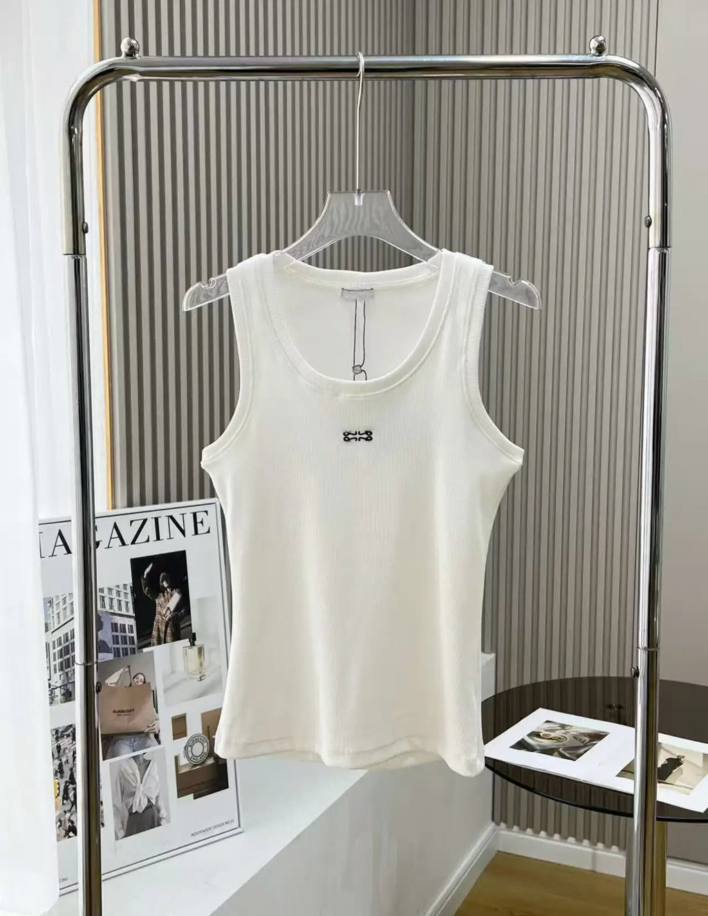 2026 Europe America Top hot tees Women Vest Embroidery logo decoration four colors Cotton shirt Women Tops Summer Tank tops
