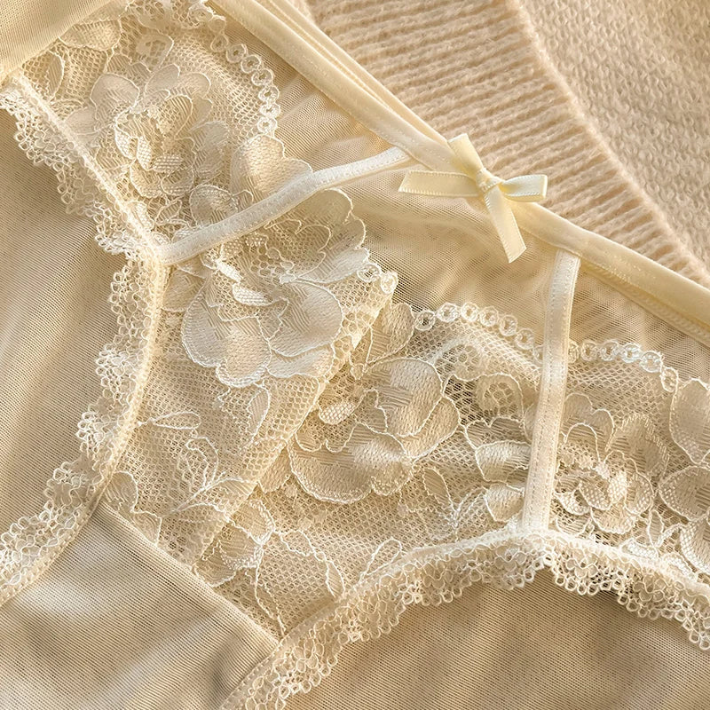 1Pcs Women's Underwear Panty black Sexy Lace Panties Girl Hollow Comfort Briefs Mid Waist Seamless Underpants Female Lingerie