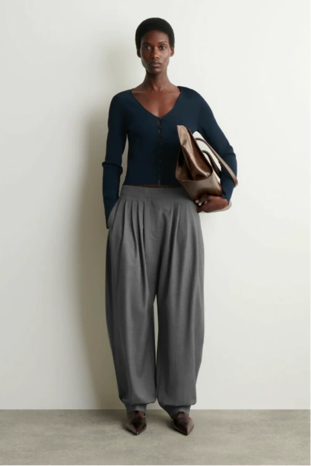 XIMIAN APPAREL 2026 cos spring new style of Women's casual Standard style navy blue V-neck cardigan