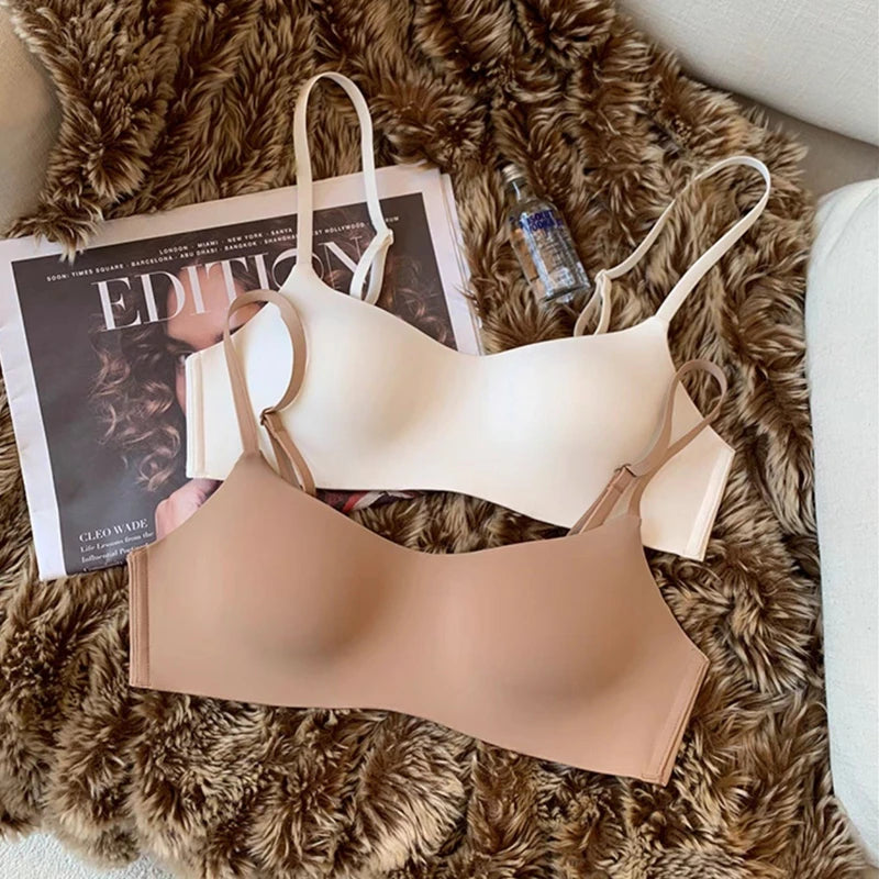 Thin One-piece Seamless Underwear Women's Small Breasts Gathered On The Collection Side Breasts No Steel Ring Breathable Bra