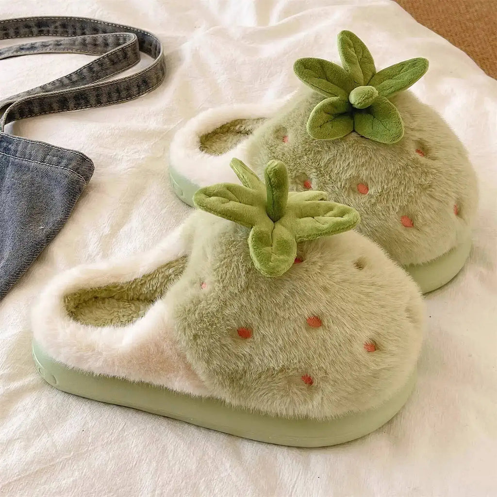 Winter Women's Furry Cotton Home Slippers Cute Strawberry Design Warm Thick Soled Anti Slip Indoor Household Outdoor Wearable