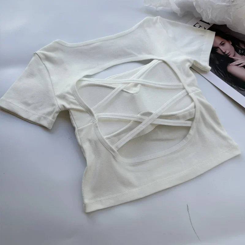 T-shirt Woman Clothing Square Neckline Tops Short Sleeve Crop Top with Bras for Women Girls Sexy Street Wear Backless Top Tees