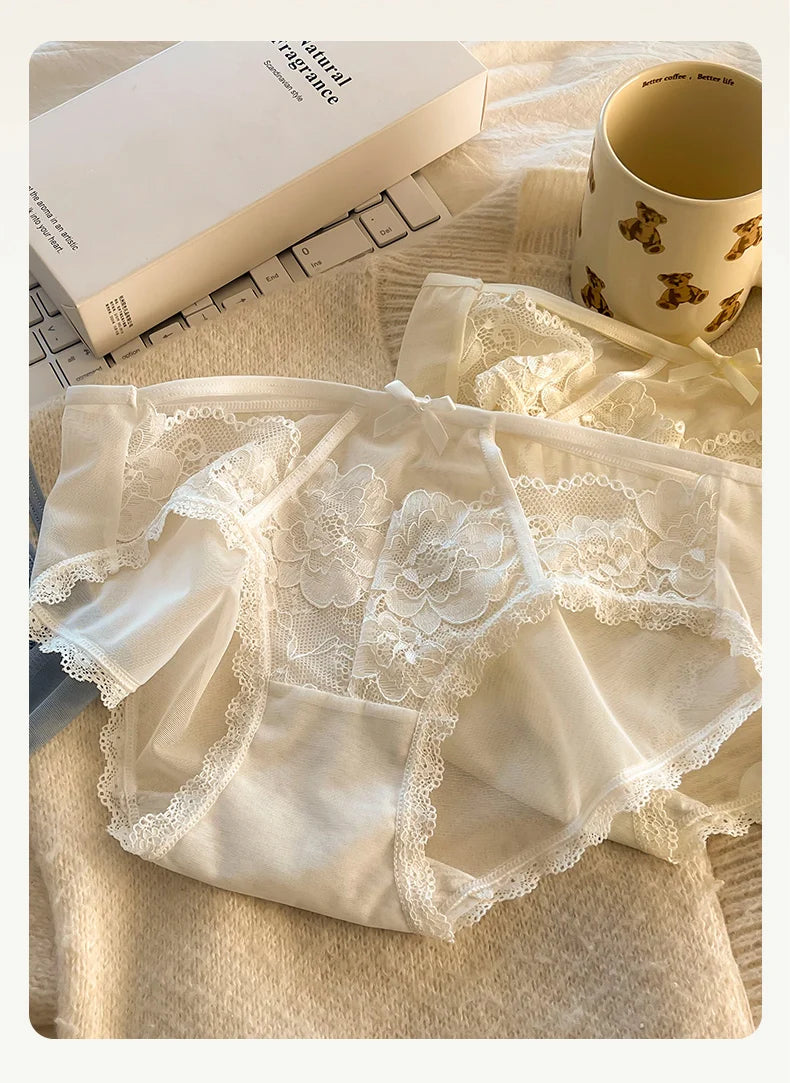 1Pcs Women's Underwear Panty black Sexy Lace Panties Girl Hollow Comfort Briefs Mid Waist Seamless Underpants Female Lingerie