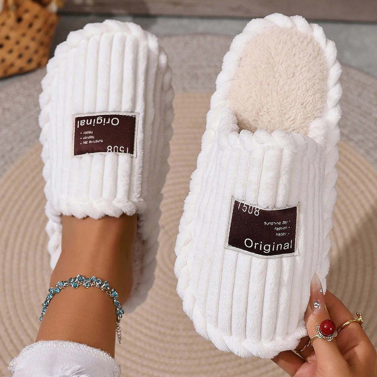Women's Winter Slippers 2025 Home Warm Fuzzy Shoes Fashion Indoor Silent Carpet Slides EVA Non Slip Breathable Casual Slipper