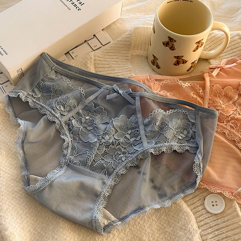 1Pcs Women's Underwear Panty black Sexy Lace Panties Girl Hollow Comfort Briefs Mid Waist Seamless Underpants Female Lingerie
