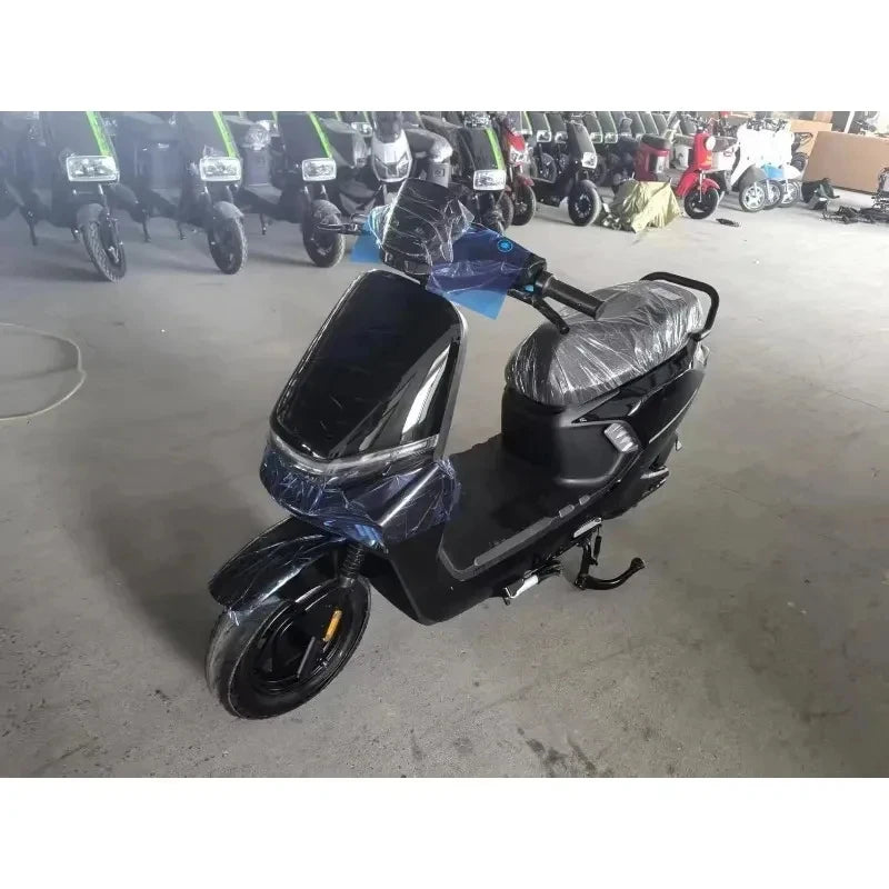 Hot Selling Quality High-End Motorcycle Popular Supplier 00W 00W Motor Fast Electric Scooters For Adults