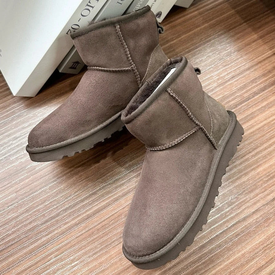 2026 New Design Winter Boots Women Super Mini Real Sheepskin Wool Comfort Warm Natural Fur Shoe Man Classic Snow Boot Size 35-44