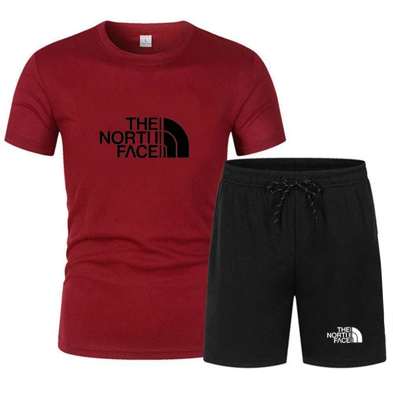 The new slim-fit men's mesh sports outfit includes a T-shirt and trousers, a two-piece set. It is a fashionable sports outfit in