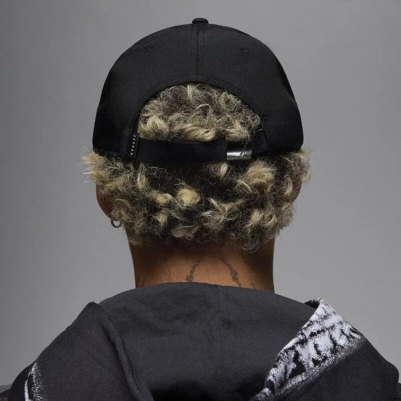 Jordan Brand Design Nylon Baseball Cap, Unisex Couple Style, Black Hm5750-010