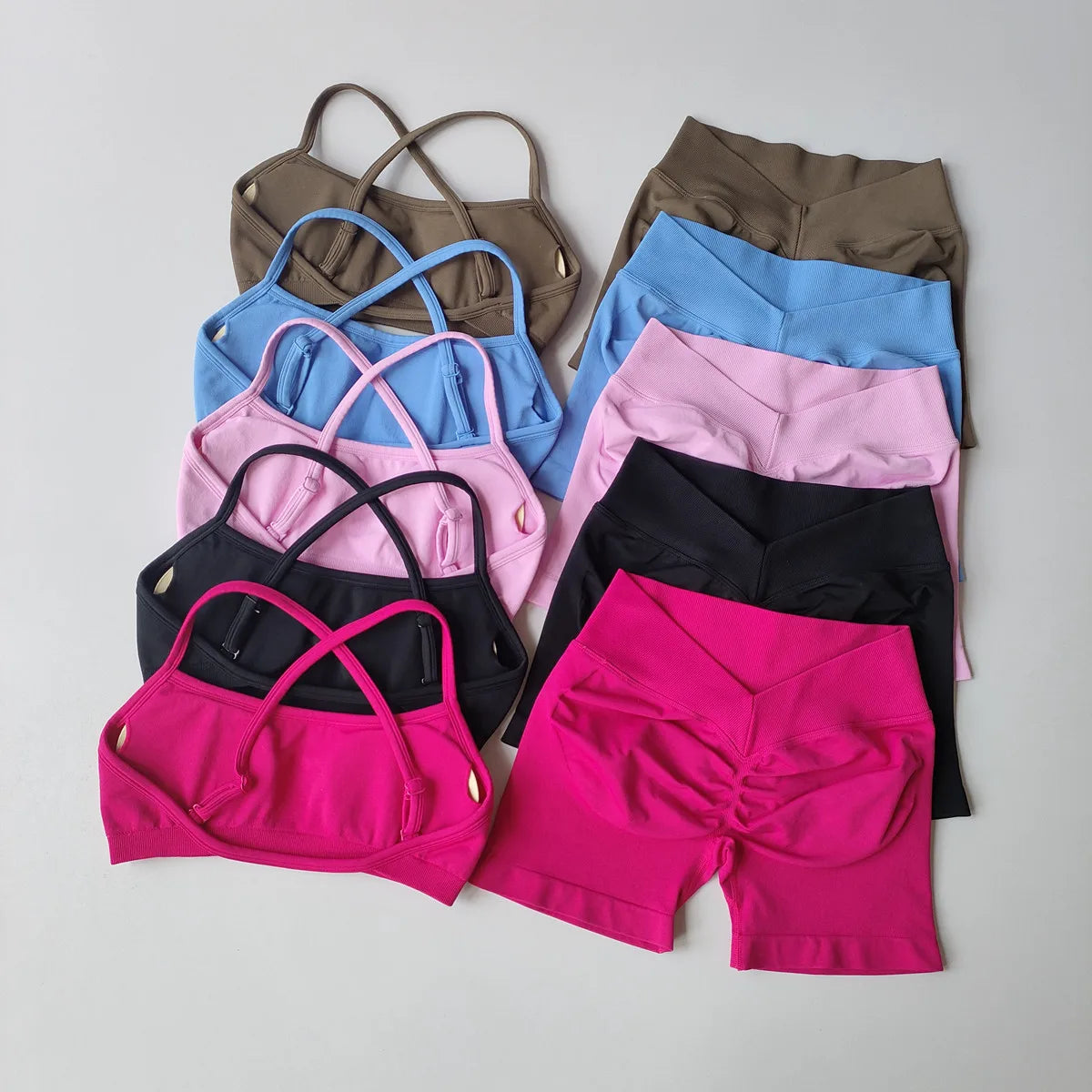 Women's 2-Piece Yoga Suit Seamless Fitness Suit Gym Clothes Sports Bra Impact Shorts Set Workout Set Gym Outfit
