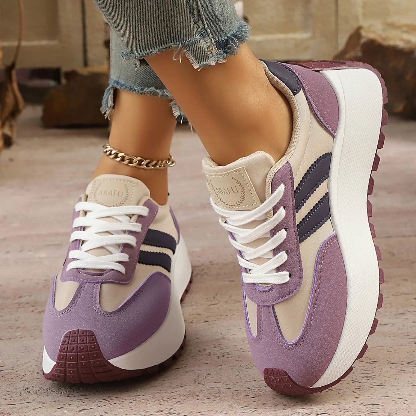 Women Sneakers Brand Luxury Vulcanized Shoes Casual Platform Shoes for Women Light Comfortable Outdoor Running Sneakers Women