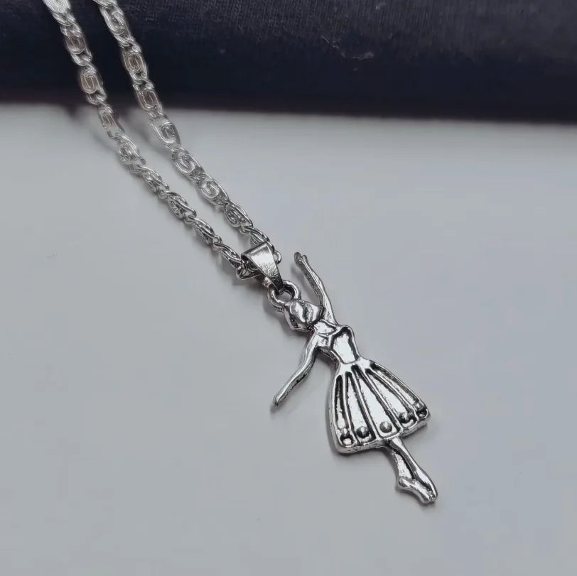 1pcs Hockey Basketball Volleyball Racquet Hat Necklace 45cm Stainless Steel Chain Women Sports Jewelry Wholesale Sales