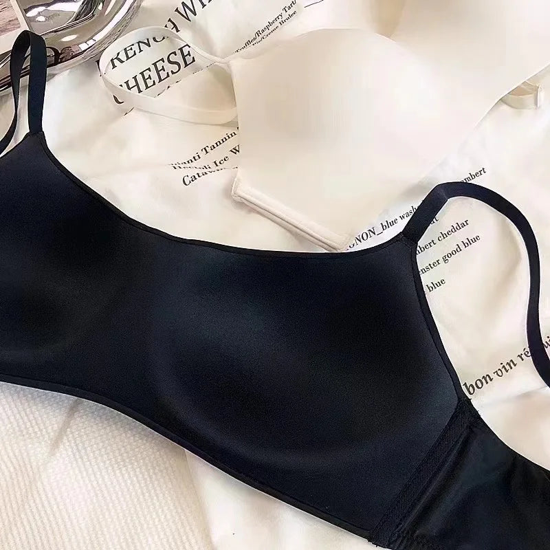 Thin One-piece Seamless Underwear Women's Small Breasts Gathered On The Collection Side Breasts No Steel Ring Breathable Bra