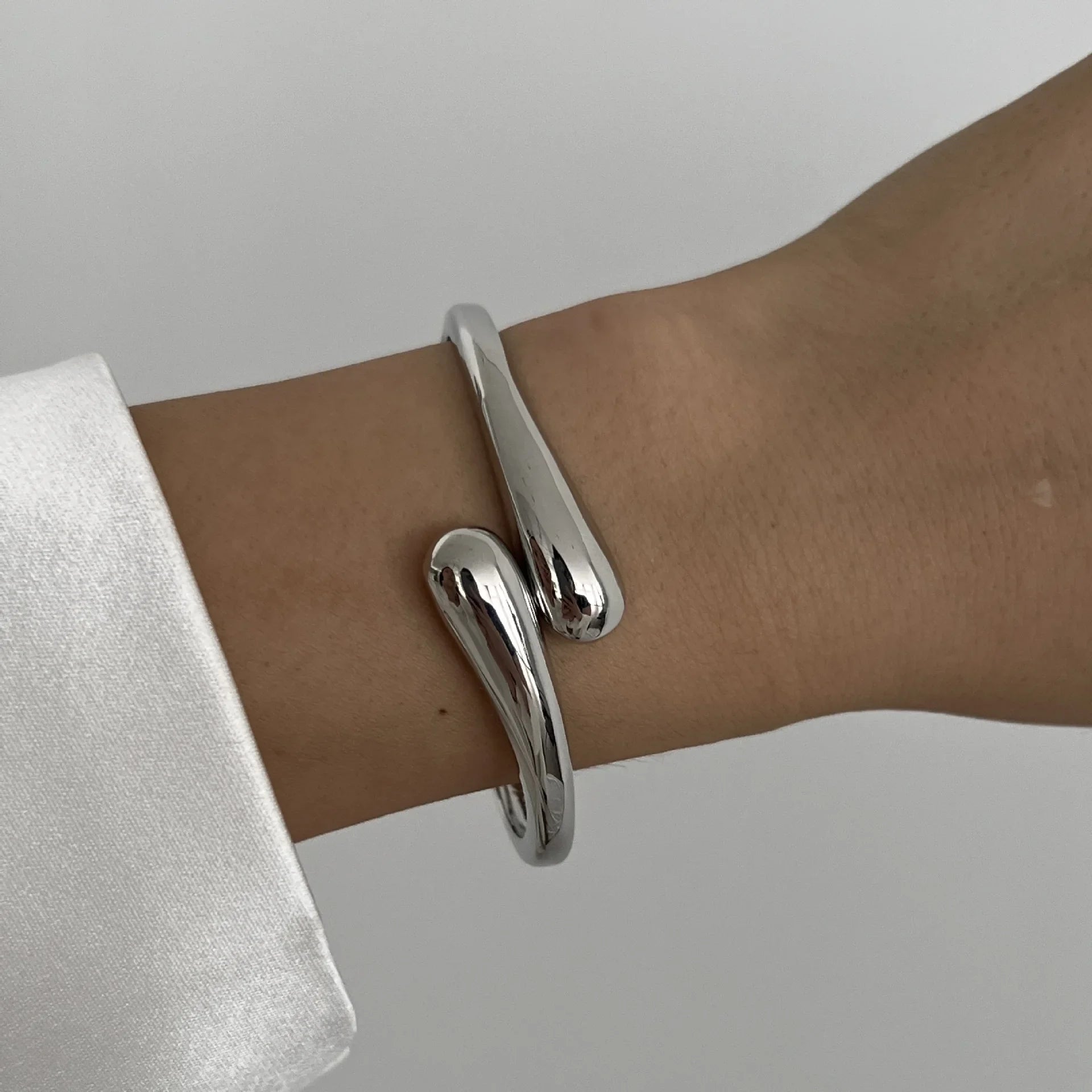 3 Styles Vintage Hip Hop Metal Cuff Bangles Punk Gold Silver Color Geometric Spring Bangles For Women Bracelet Men Jewelry