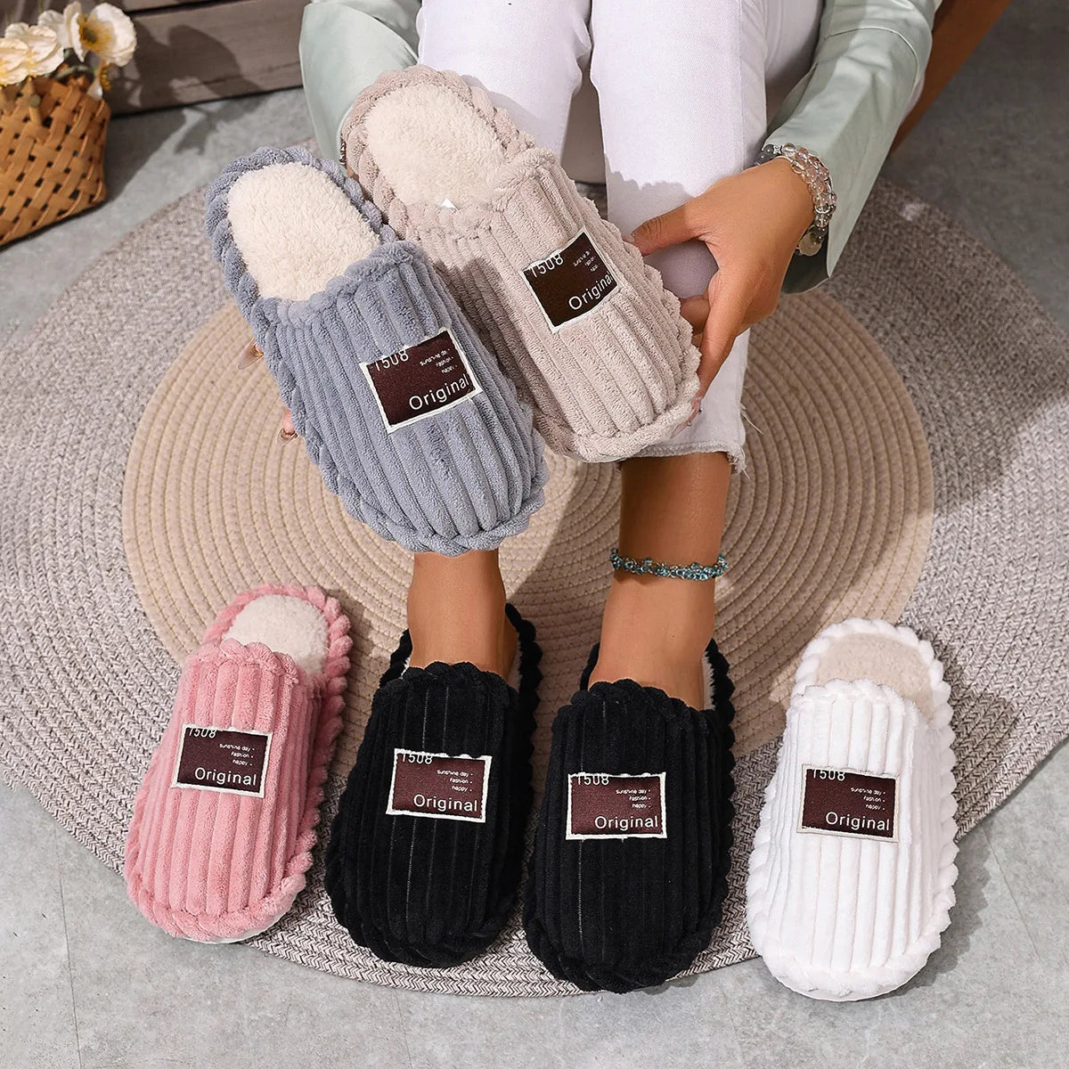 Women's Winter Slippers 2025 Home Warm Fuzzy Shoes Fashion Indoor Silent Carpet Slides EVA Non Slip Breathable Casual Slipper