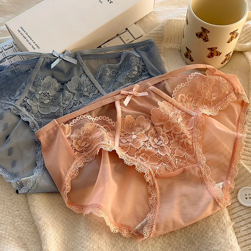 1Pcs Women's Underwear Panty black Sexy Lace Panties Girl Hollow Comfort Briefs Mid Waist Seamless Underpants Female Lingerie