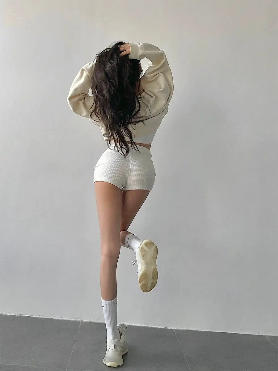 High-Waisted Hip-Lifting INS Style Fitness Shorts for Women Three-Quarter Length Sports Hot Pants Anti-Exposure Yoga Pants