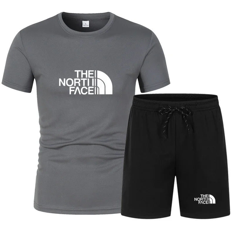 The new slim-fit men's mesh sports outfit includes a T-shirt and trousers, a two-piece set. It is a fashionable sports outfit in
