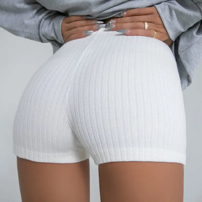 High-Waisted Hip-Lifting INS Style Fitness Shorts for Women Three-Quarter Length Sports Hot Pants Anti-Exposure Yoga Pants
