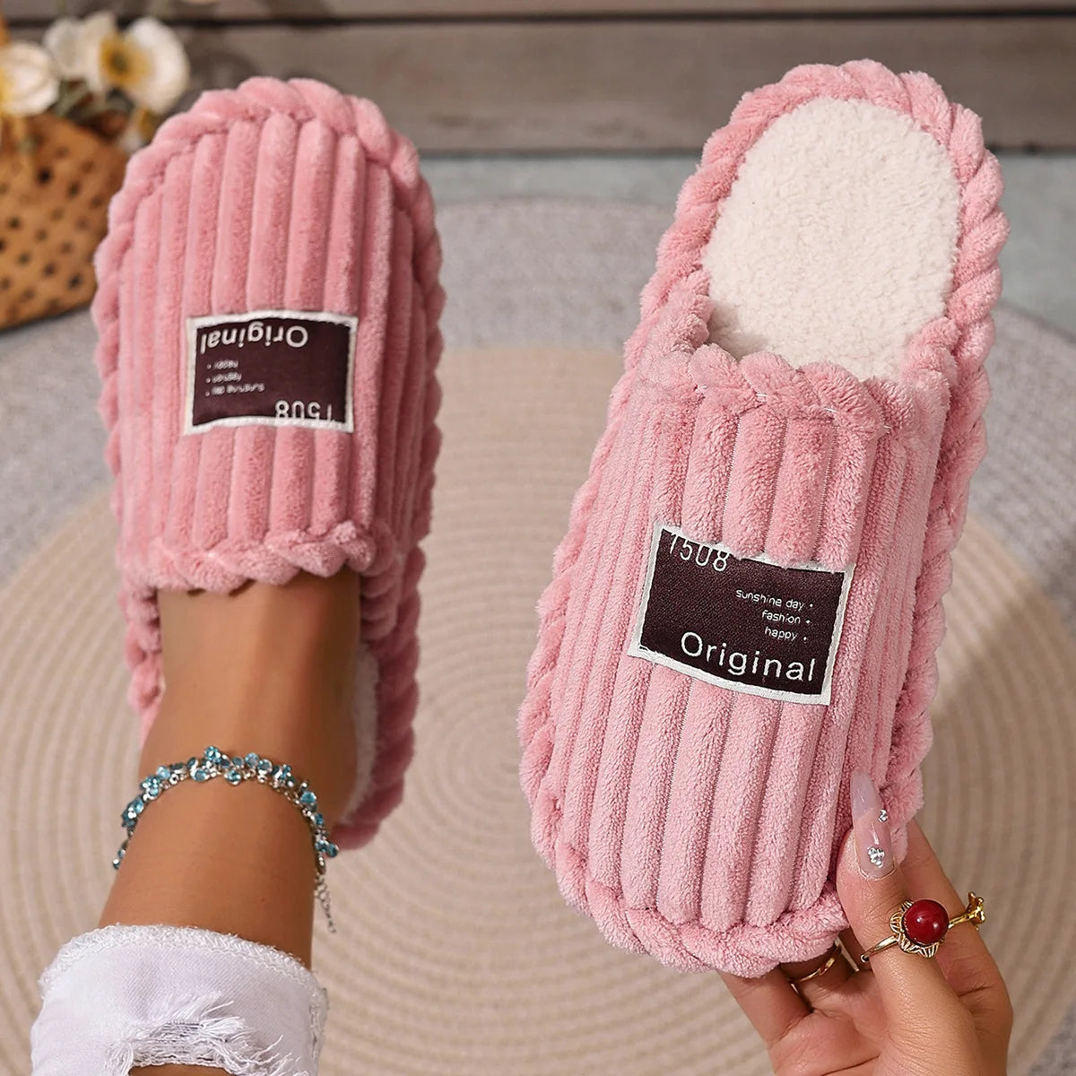 Women's Winter Slippers 2025 Home Warm Fuzzy Shoes Fashion Indoor Silent Carpet Slides EVA Non Slip Breathable Casual Slipper