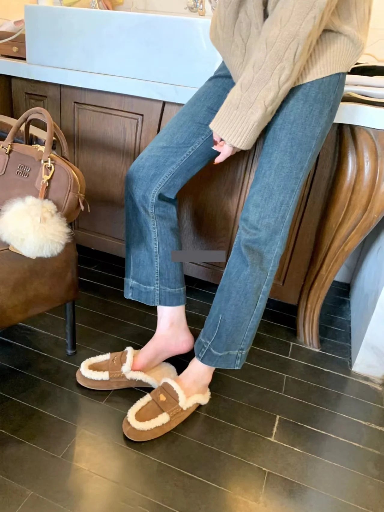 Women's slippers 2025 autumn and winter warm fur half slippers for wearing outside slippers