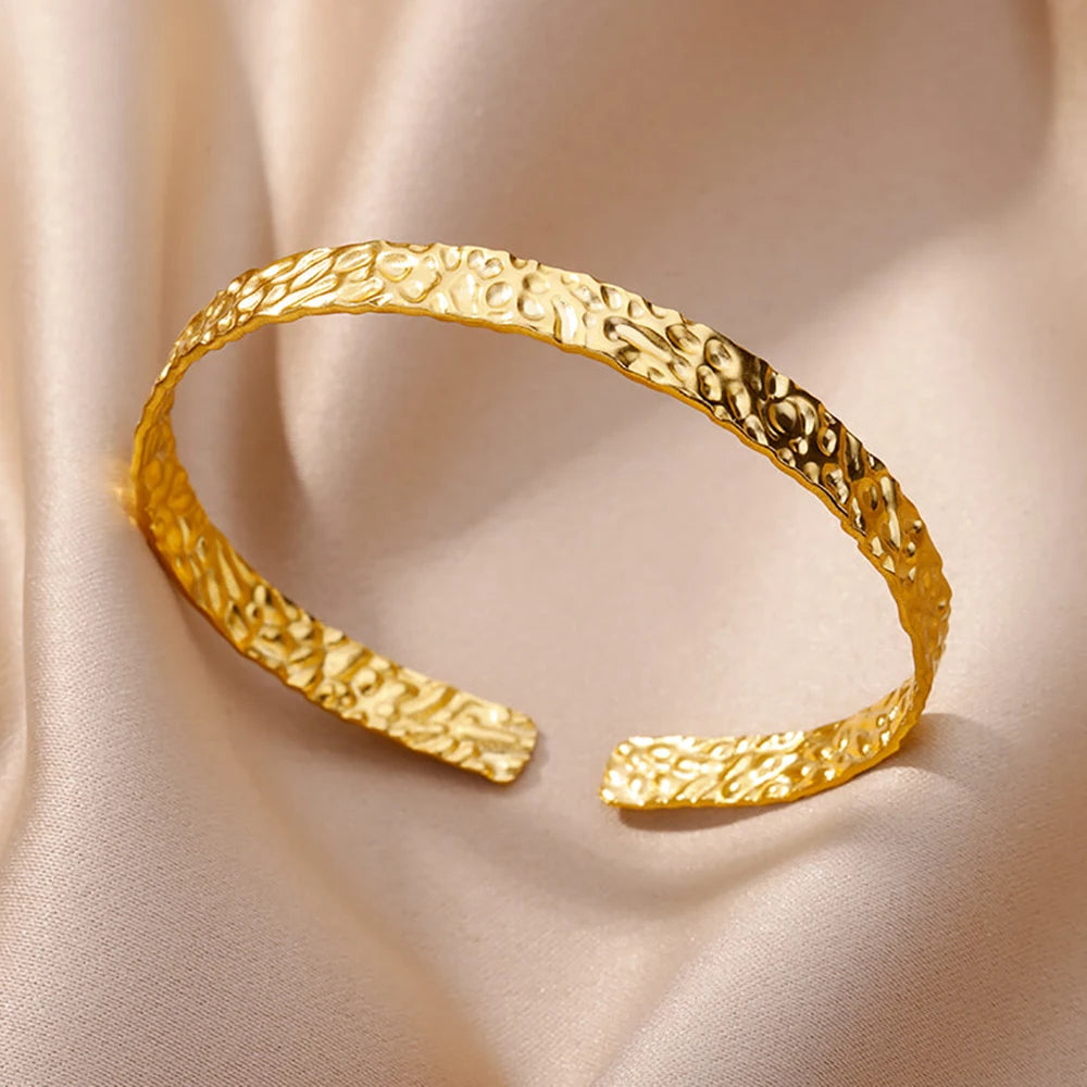 Stainless Steel Wide Bangles for Women Luxury Gold Color Chunky Flower Cuff Bangle Bracelet femme Vintage Wedding Jewelry Gifts