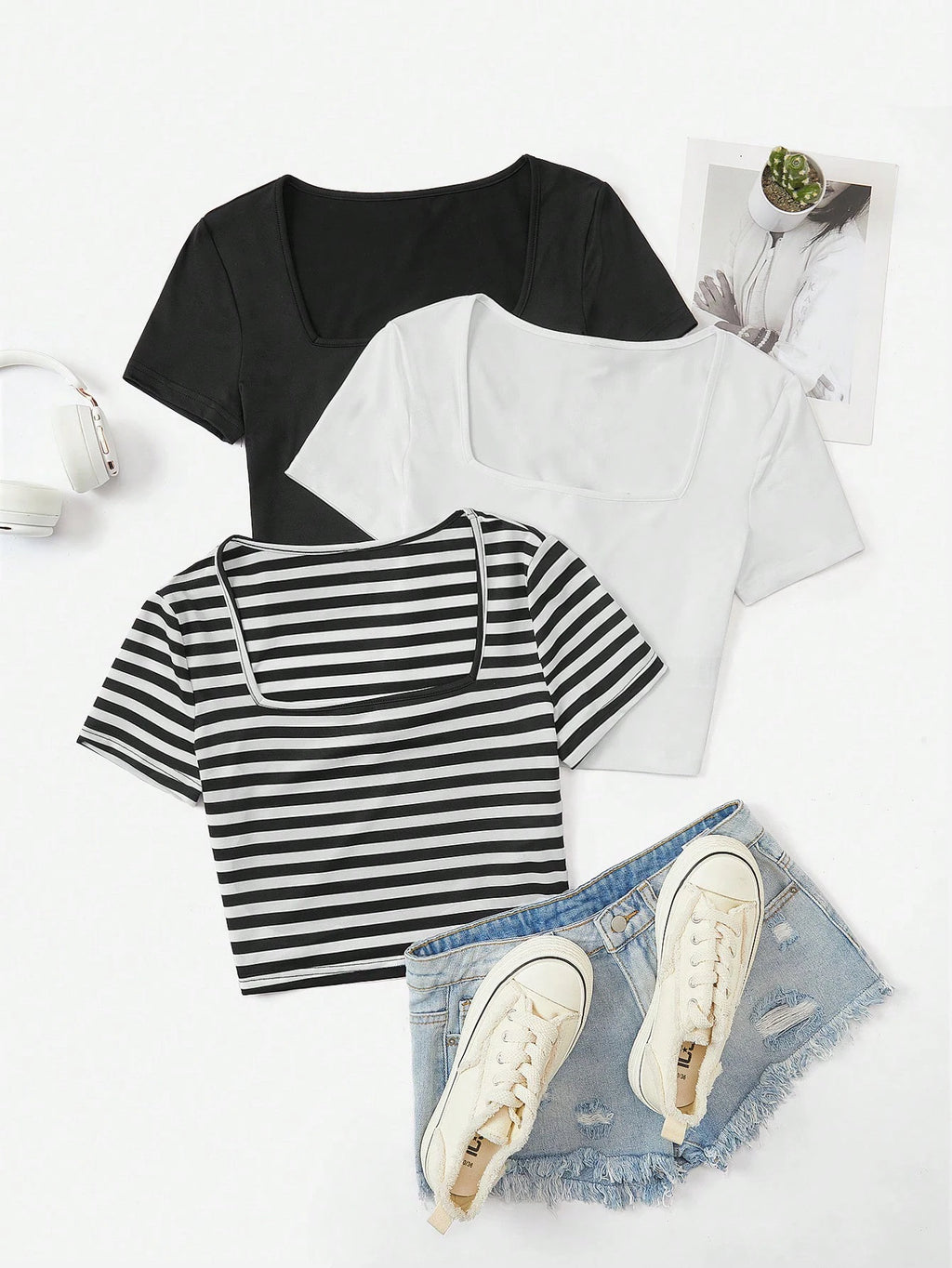 3 Pieces Summer slim fit T-shirt women's sexy short sleeved  U-neck low cut solid color basic black/white Korean style crop top