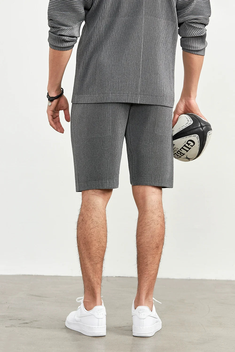 Miyake Pleated Shorts For Men Five-point Pants Baggy Casual Sports Shorts Japanese Pleated pants