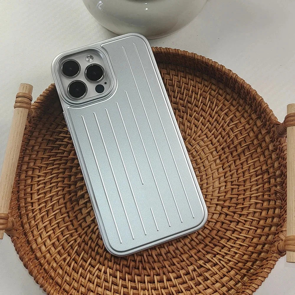 Ultra Luxury 3D striped pattern alloy back phone case for iPhone 17 16 15 14 Pro Max 13 panel with logo, comes with gift box